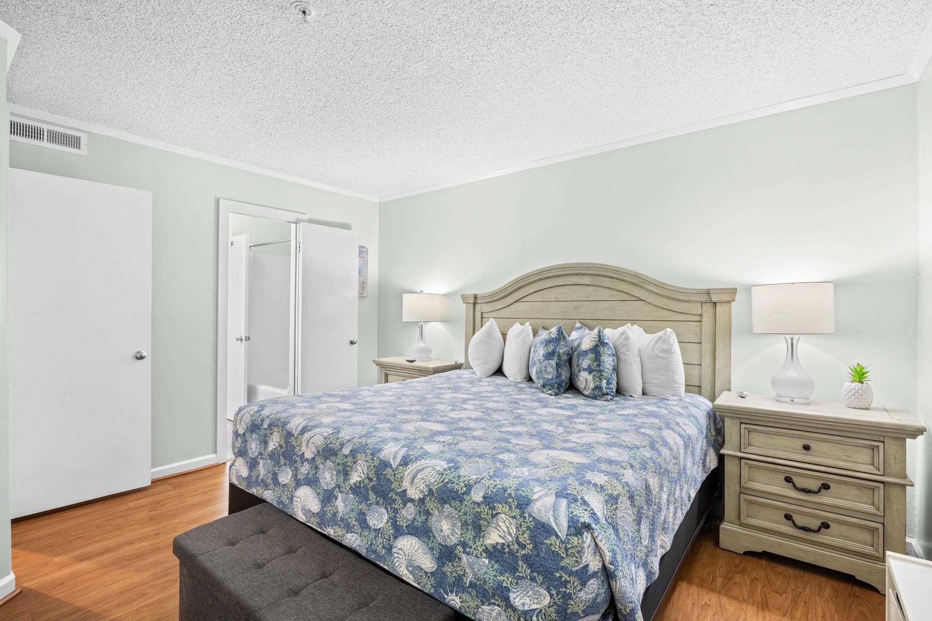 415 Ocean Creek Dr.  Photo 5