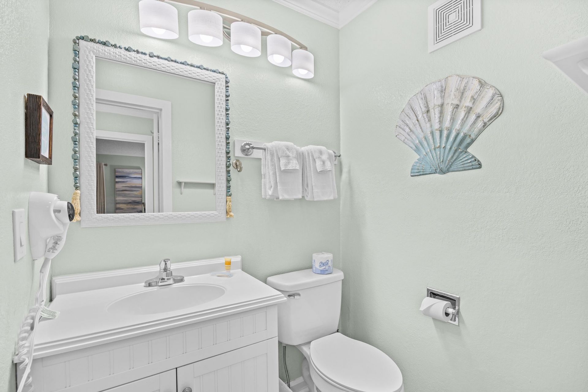 415 Ocean Creek Dr.  Photo 8