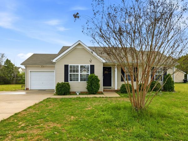 1987 Gateland Dr , Murfreesboro, TN 37127