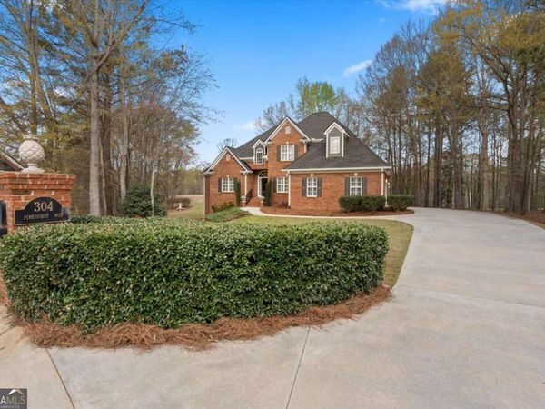 304 Pinehurst Way, Carrollton, GA 30116
