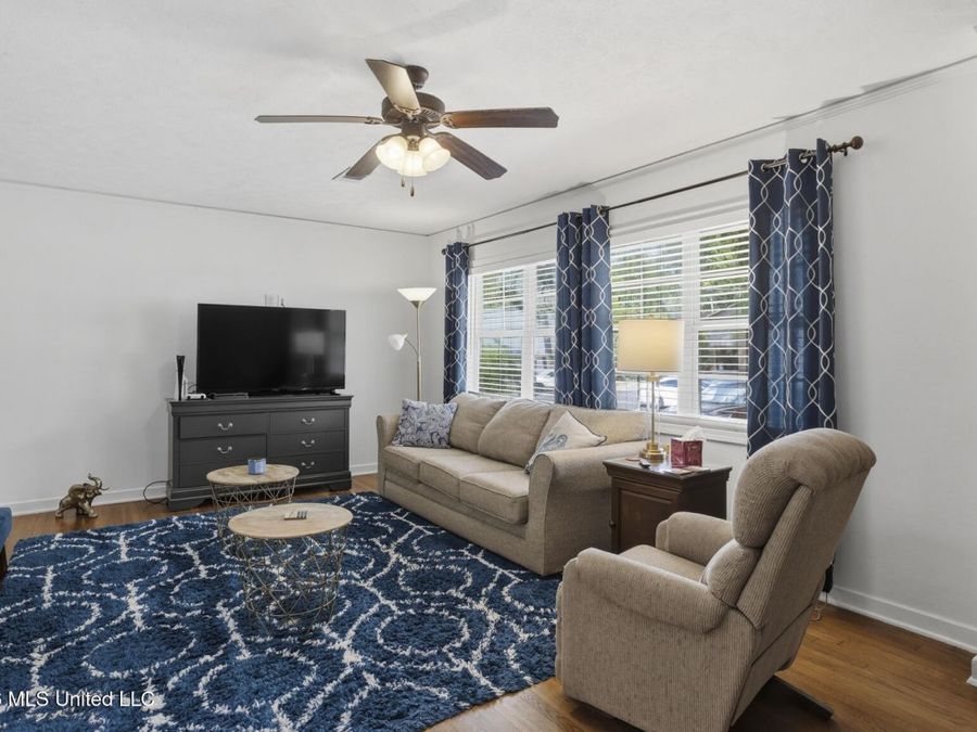 Property Image 6