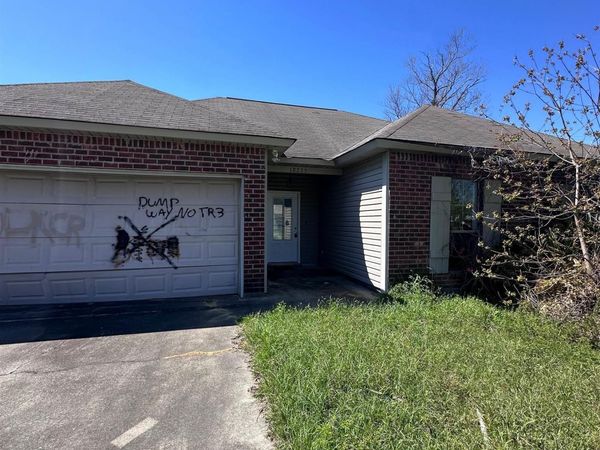 18235 Martha Dr, Zachary, LA 70791