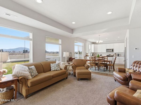 9798 N Heston LOOP, Hayden, ID 83835