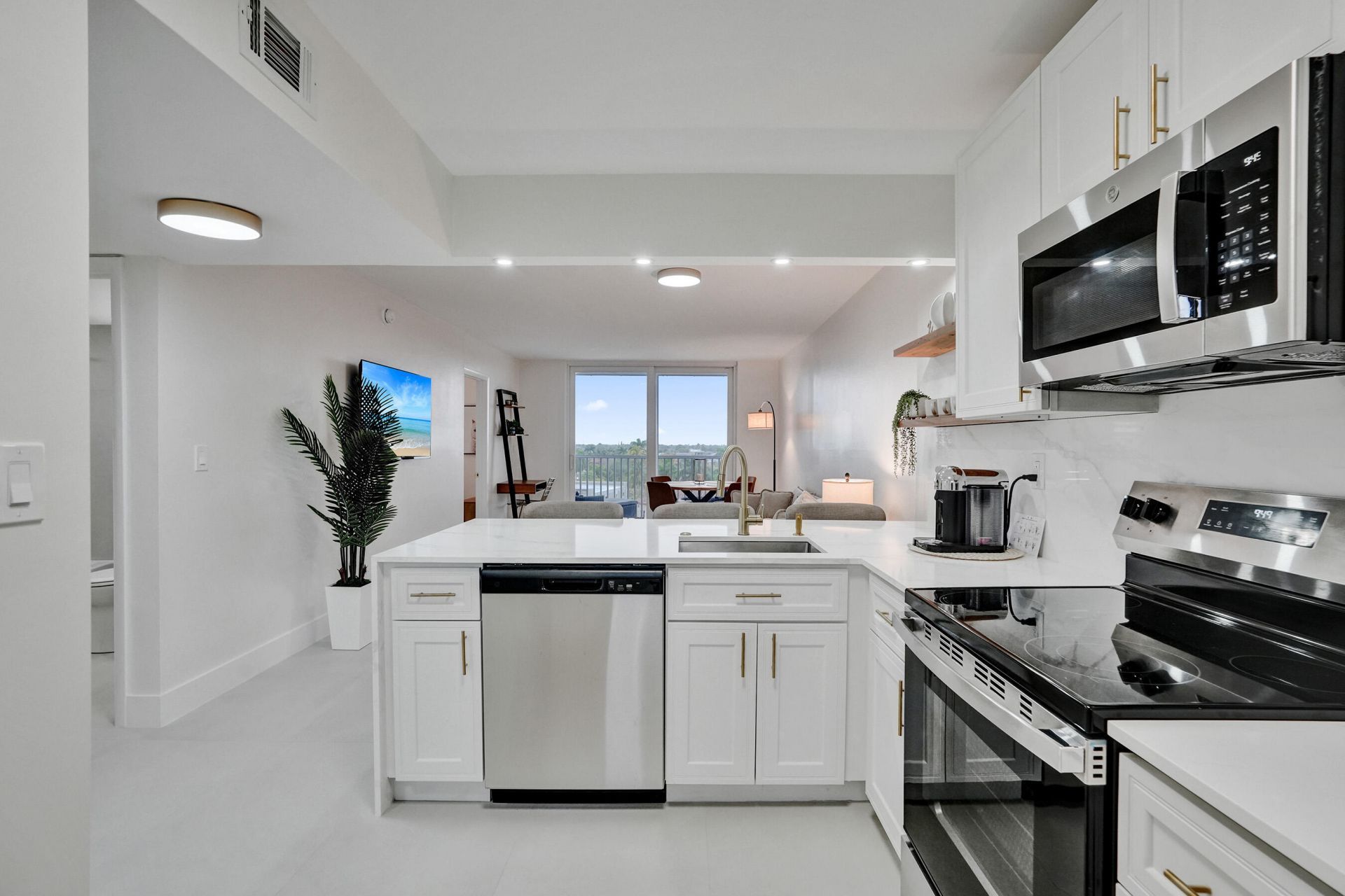 1391 S Ocean Boulevard, Unit 608, Pompano Beach, FL 33062 Photo