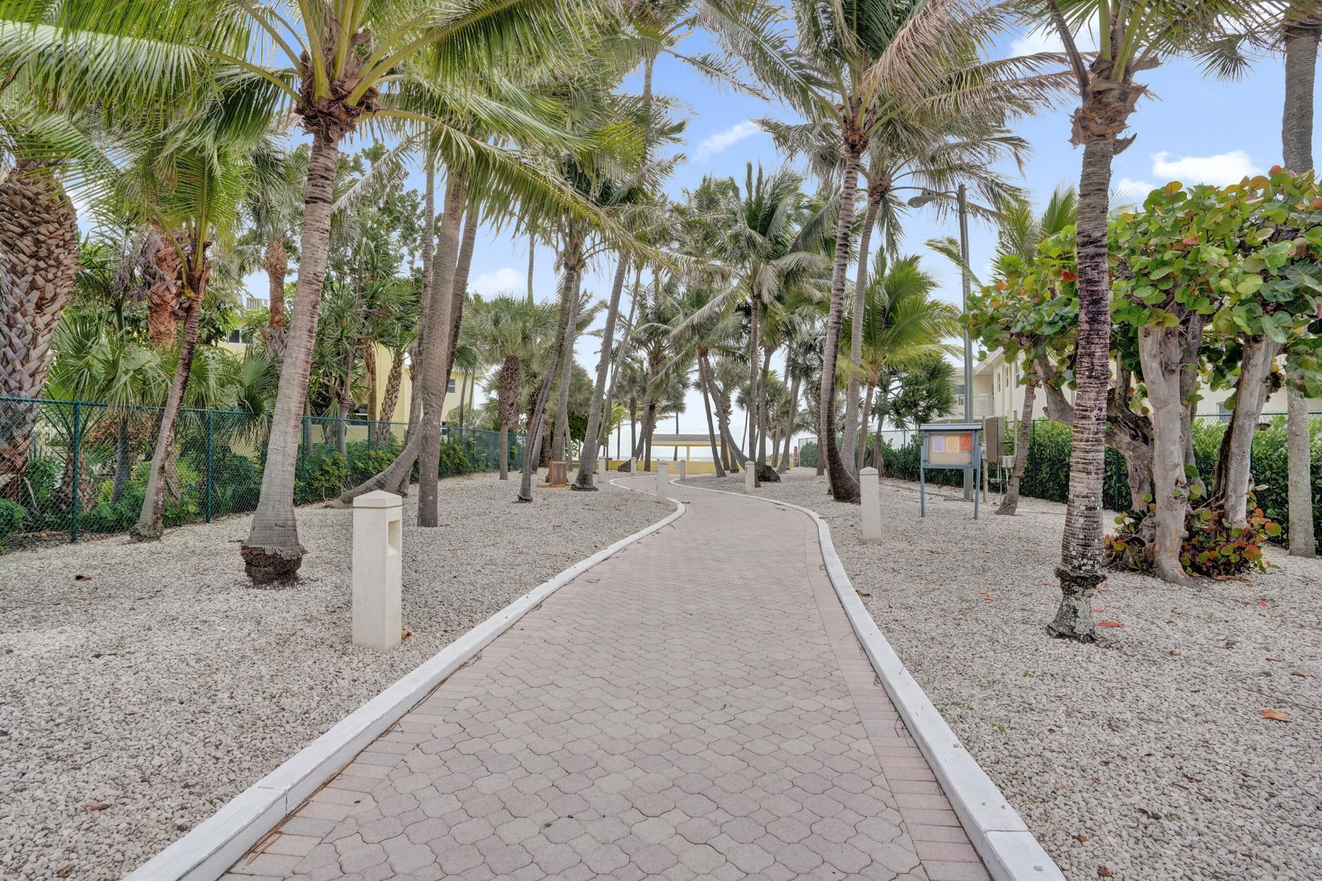 1391 S Ocean Boulevard, Unit 608, Pompano Beach, FL 33062 Photo