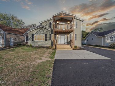 3239 N Main Street , Findlay, OH 45840