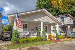 291 President Street photo 4