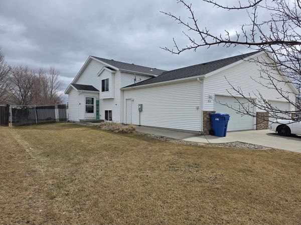 814 Woodbridge Circle , Dilworth, MN 56529