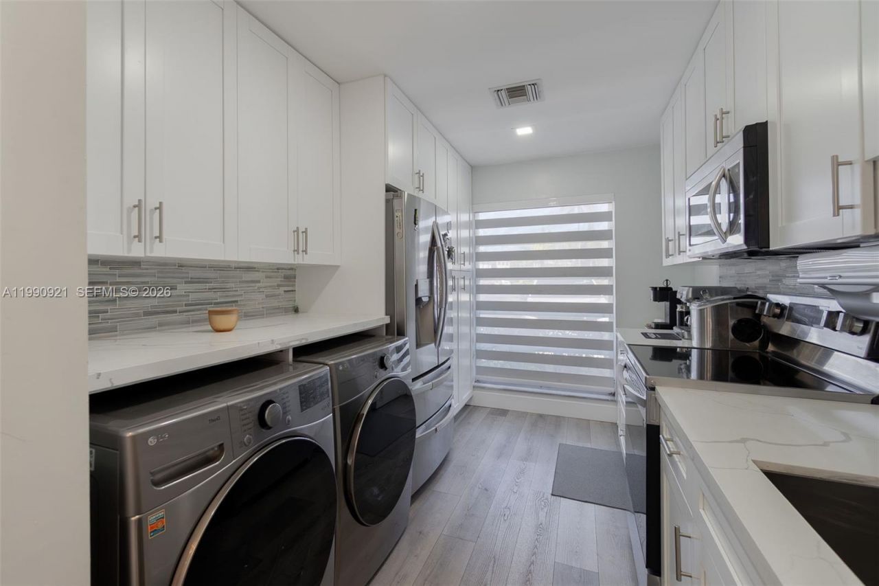 2400 Malayan Dr , Unit 94-D, Delray Beach, FL 33445 Photo