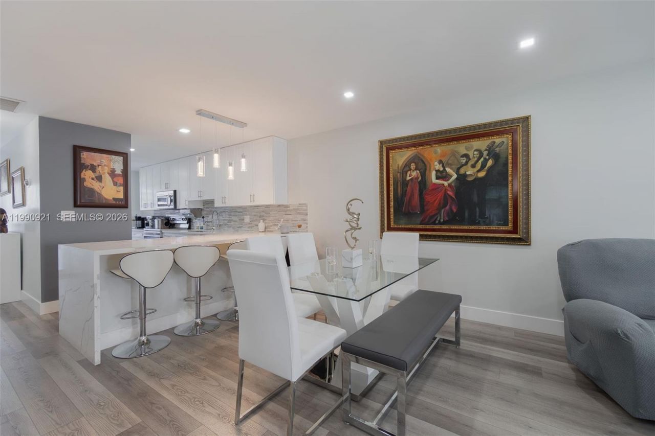 2400 Malayan Dr , Unit 94-D, Delray Beach, FL 33445 Photo