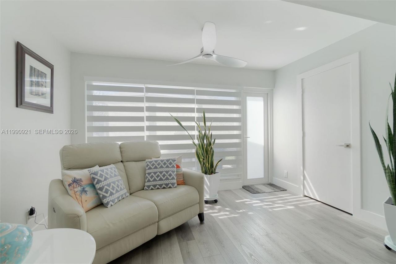 2400 Malayan Dr , Unit 94-D, Delray Beach, FL 33445 Photo