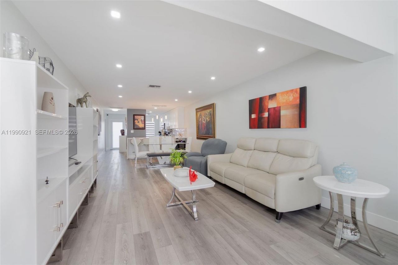 2400 Malayan Dr , Unit 94-D, Delray Beach, FL 33445 Photo