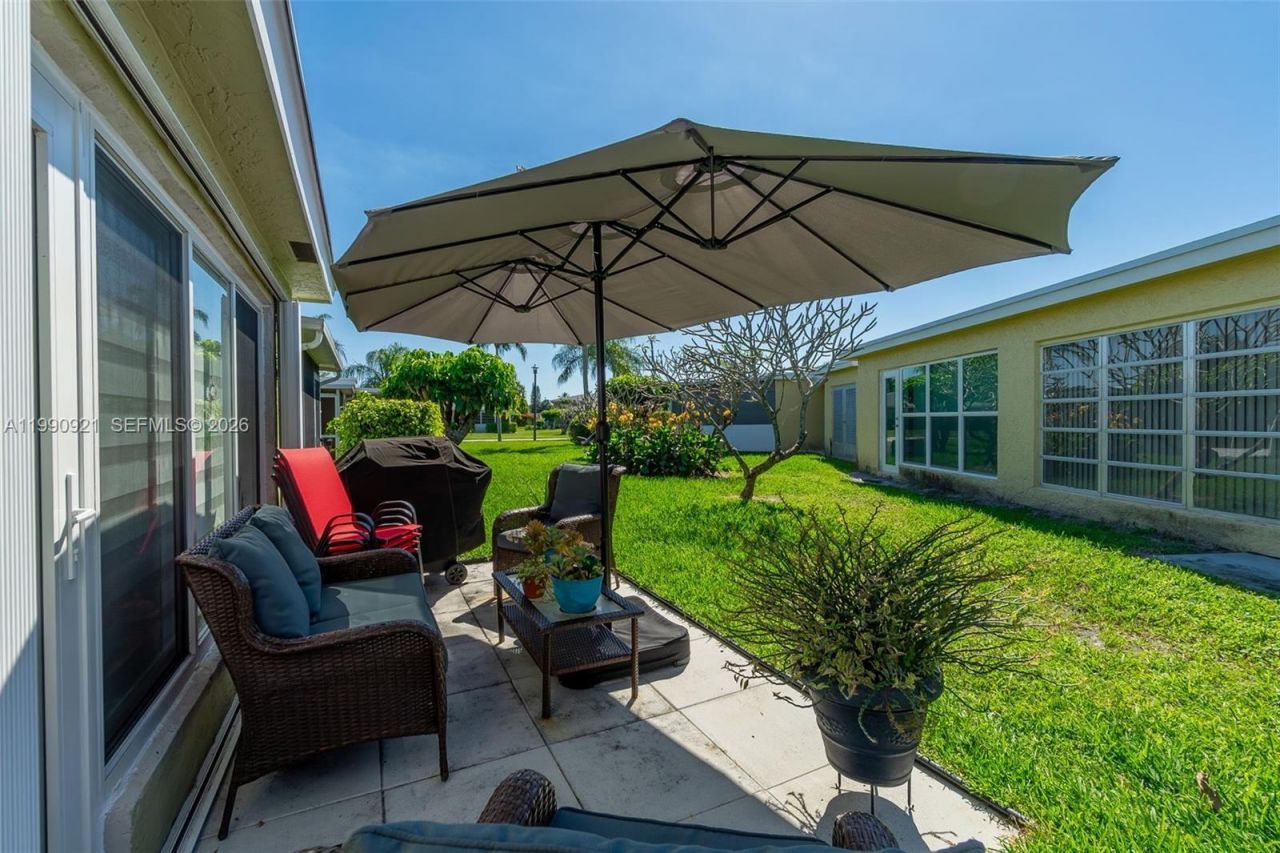 2400 Malayan Dr , Unit 94-D, Delray Beach, FL 33445 Photo