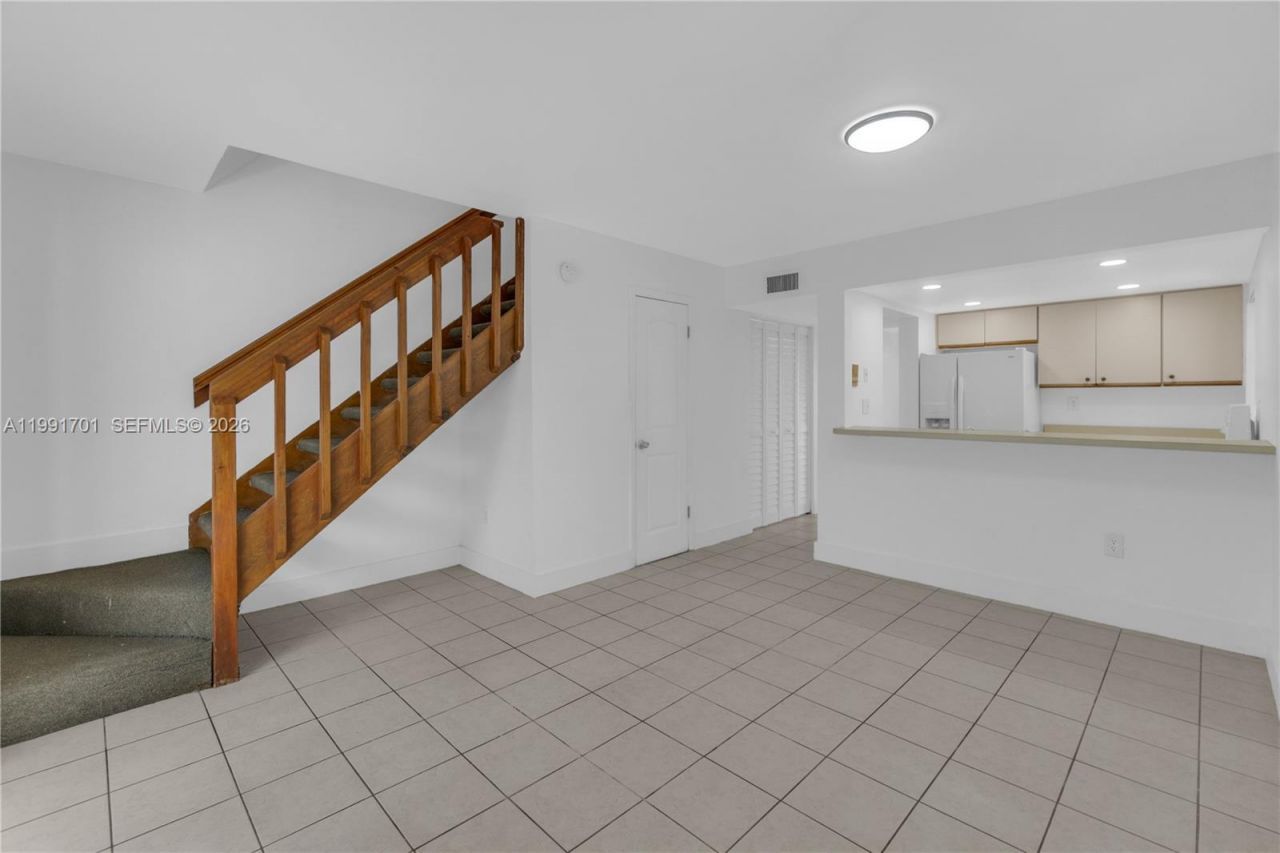 3599 SW 17th St , Unit 3599, Miami, FL 33145 Photo