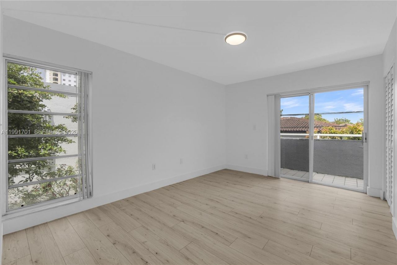 3599 SW 17th St , Unit 3599, Miami, FL 33145 Photo