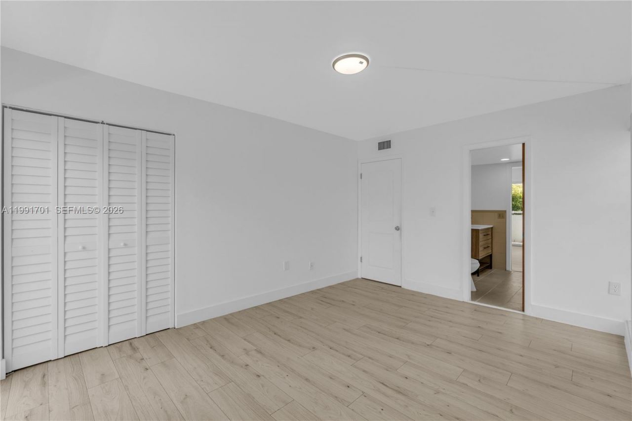 3599 SW 17th St , Unit 3599, Miami, FL 33145 Photo