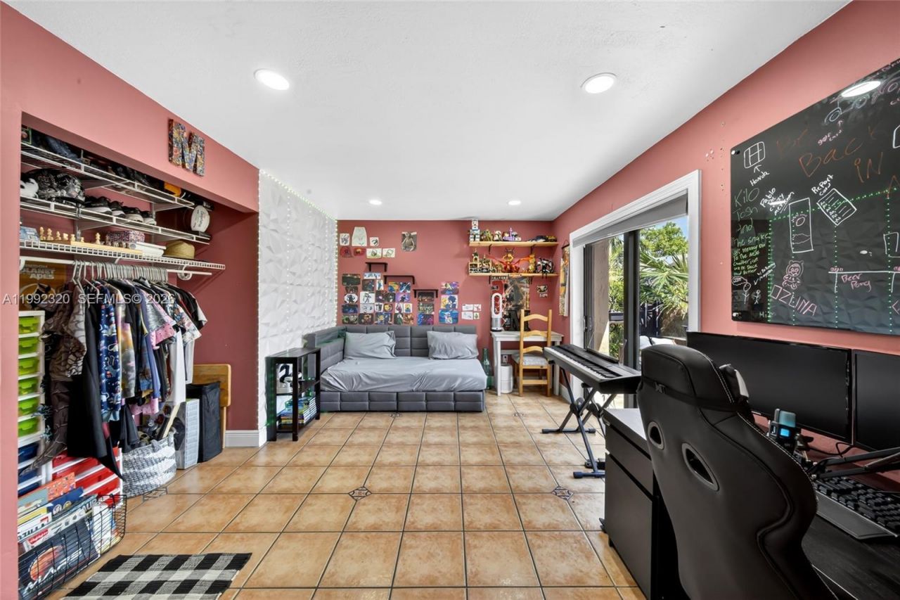 10861 SW 132nd Cir Ct , Miami, FL 33186 Photo