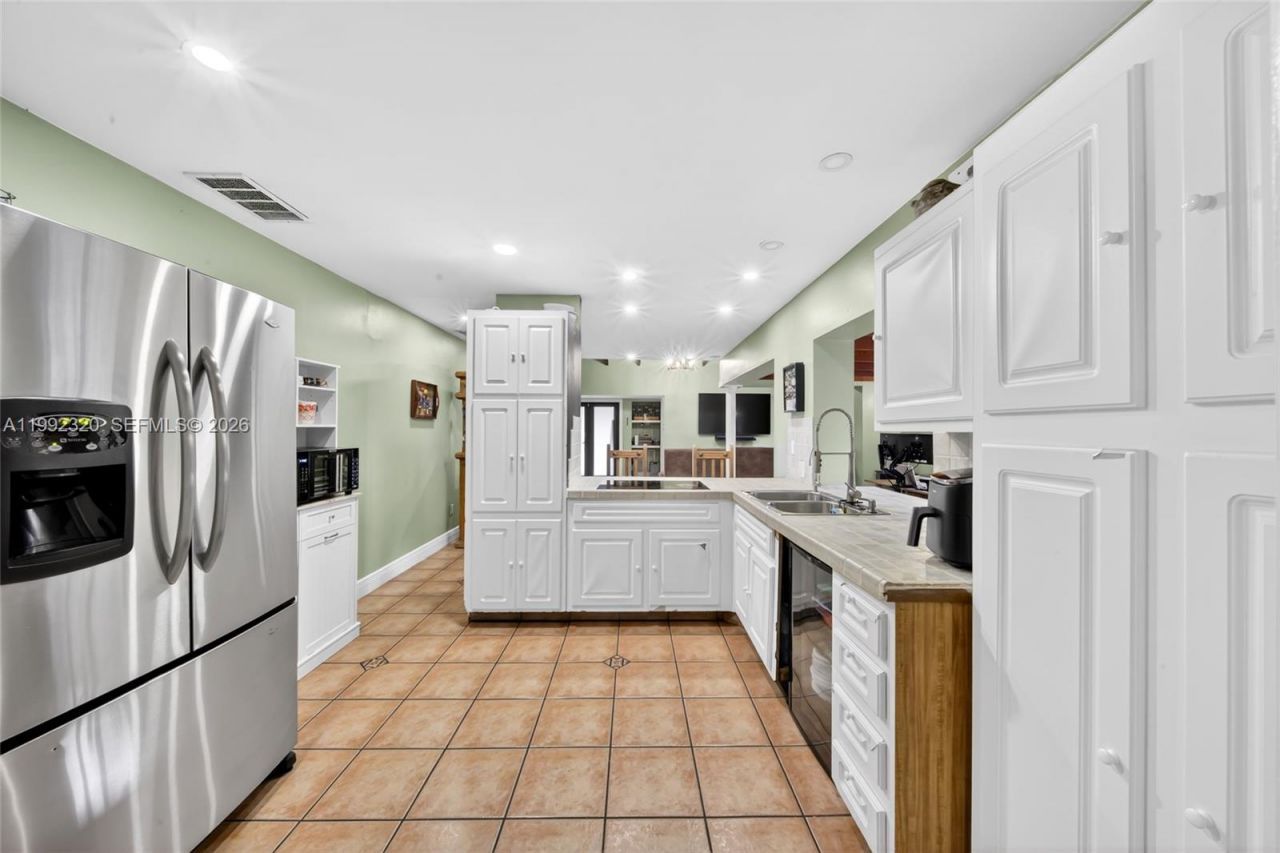 10861 SW 132nd Cir Ct , Miami, FL 33186 Photo