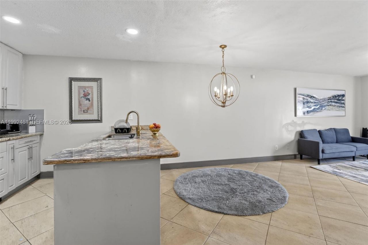 1250 SW 113th Ter, Unit 201, Pembroke Pines, FL 33025 Photo