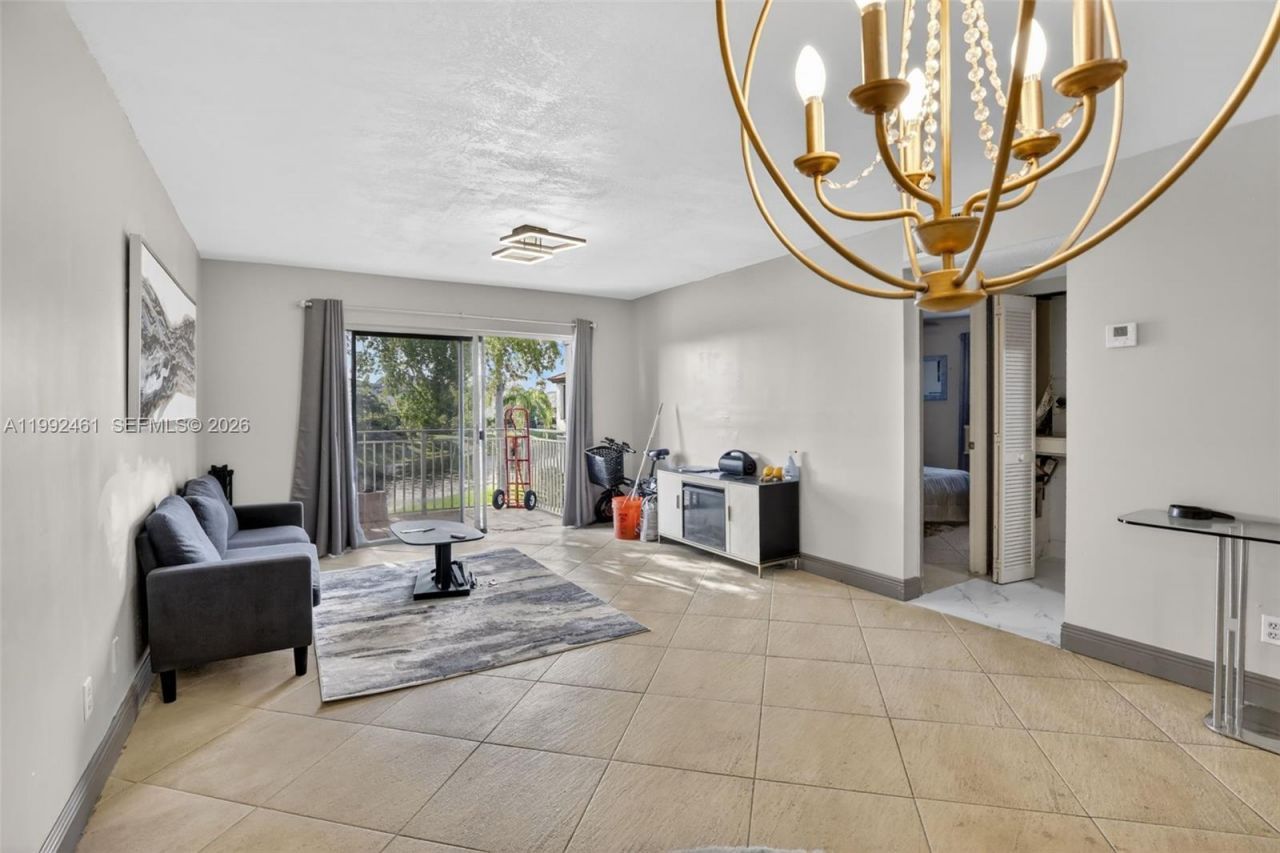 1250 SW 113th Ter, Unit 201, Pembroke Pines, FL 33025 Photo