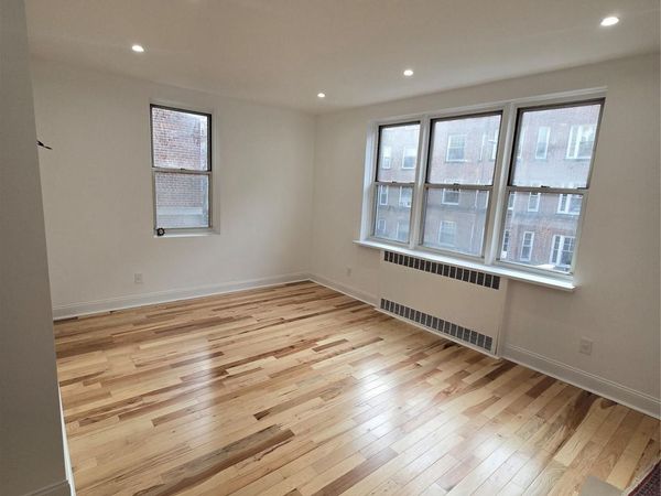 35-21 79th Street, Unit 2H, Jackson Heights, NY 11372