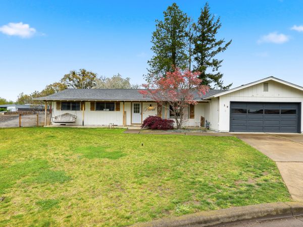 50 Kathryn Court, Central Point, OR 97502