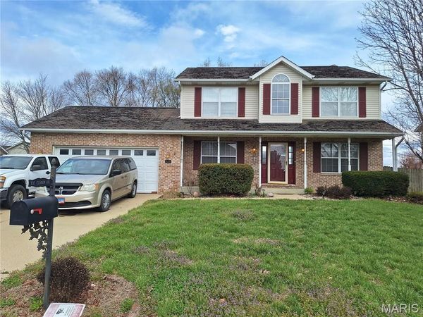 835 Clemson Avenue, Fairview Heights, IL 62208
