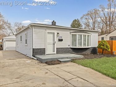 34948 Richard Street, Wayne, MI 48184