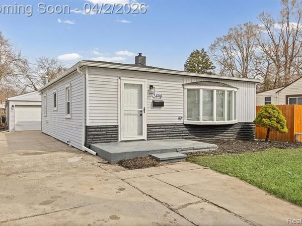 34948 Richard Street, Wayne, MI 48184