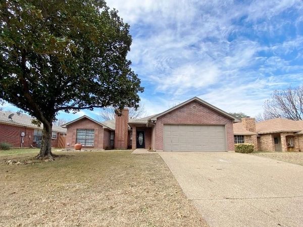 3704 Fairhaven Drive, Fort Worth, TX 76123