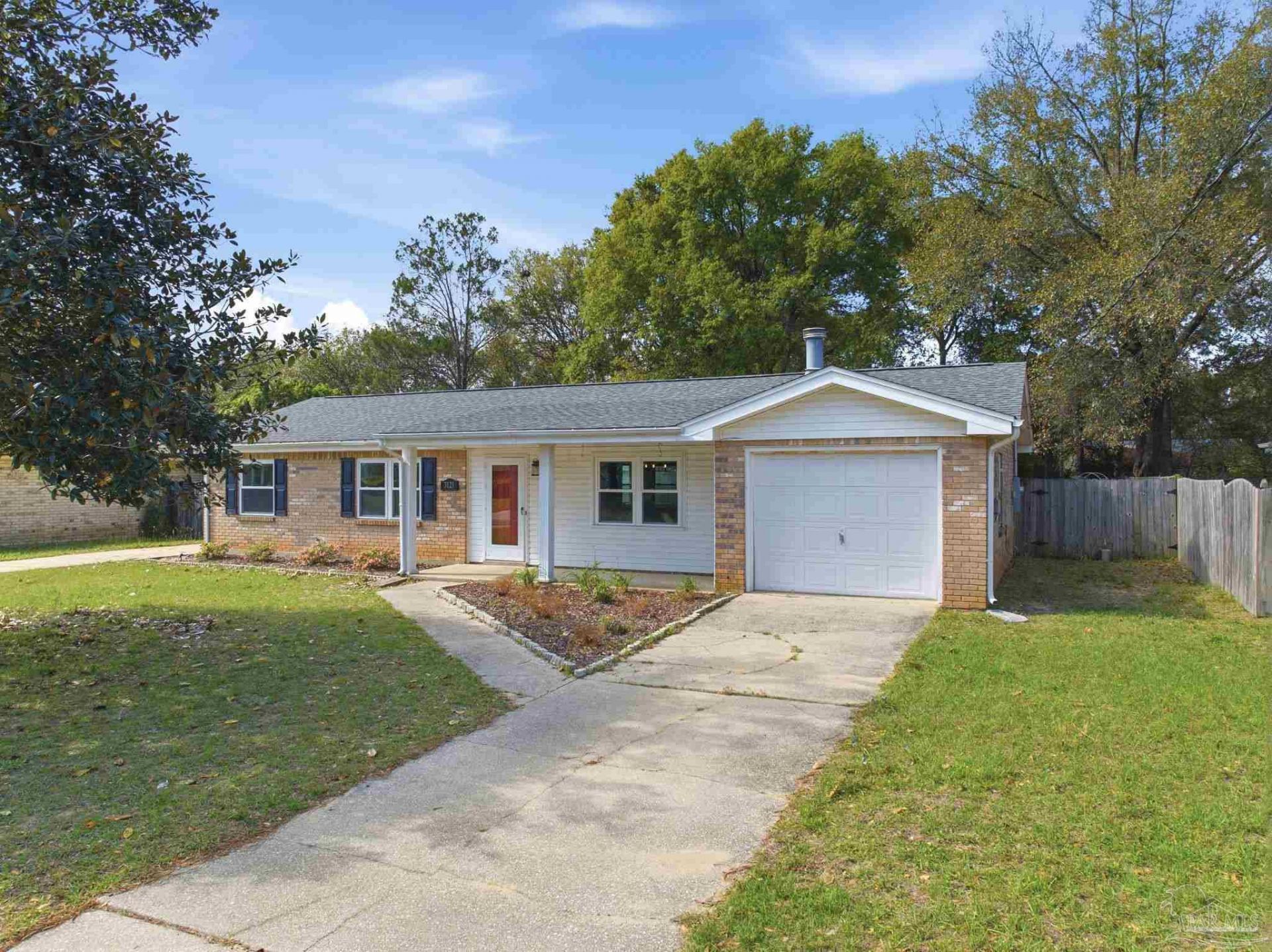 3121 Whistler Dr, Pensacola, FL 32503 Main Photo