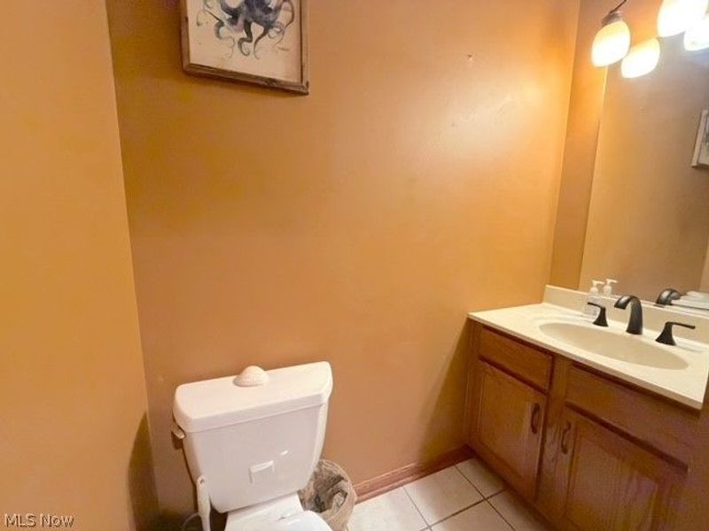 526 Oakdale Drive , Dover, OH 44622 Photo 11