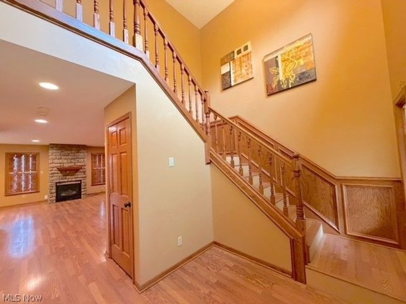 526 Oakdale Drive , Dover, OH 44622 Photo 2