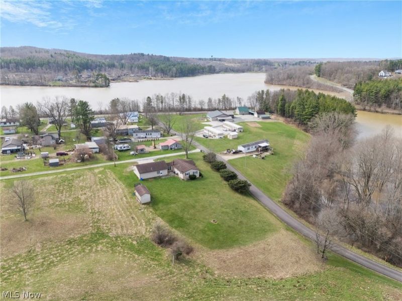 1090 Fort Road SW, Dellroy, OH 44620 Photo 11