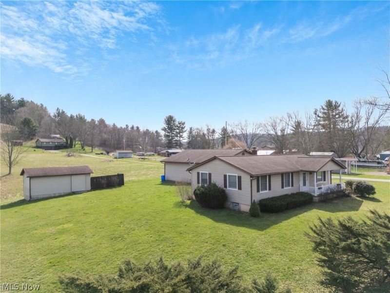 1090 Fort Road SW, Dellroy, OH 44620 Photo 4