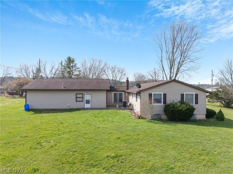 1090 Fort Road SW, Dellroy, OH 44620 Photo 5