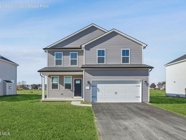 131 Valley Hall Drive, Perrysburg, OH 43551