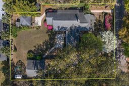 1409 Barbara Street photo 4