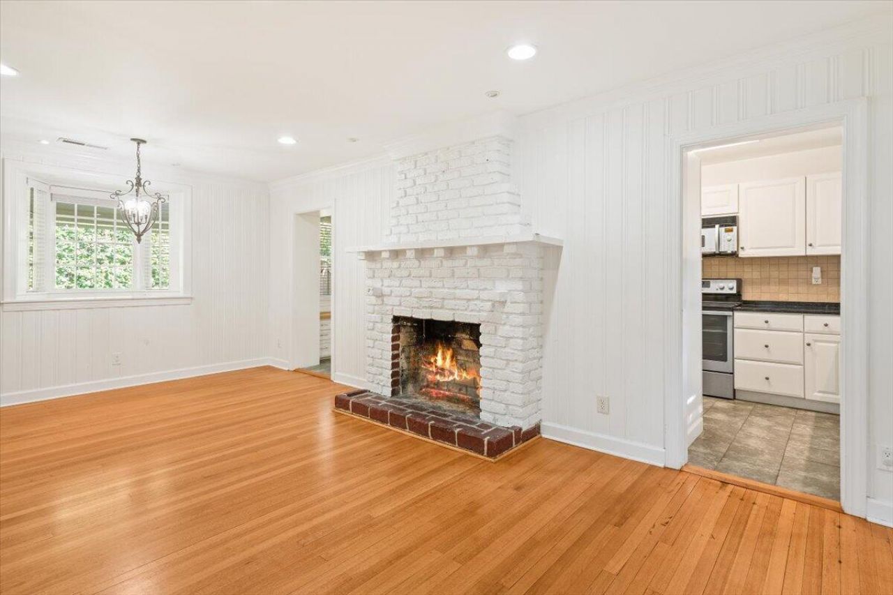 1409 Barbara Street Photo 35