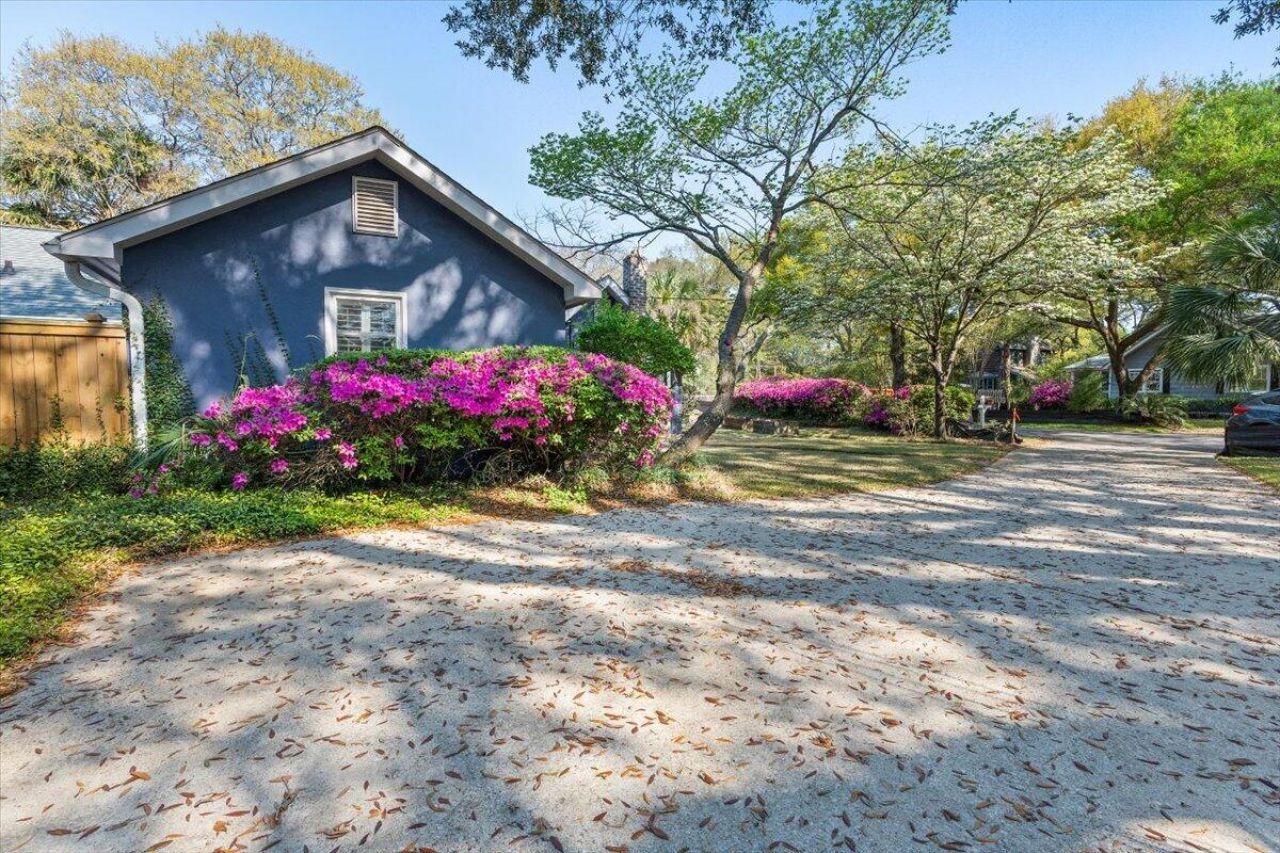 1409 Barbara Street Photo 5