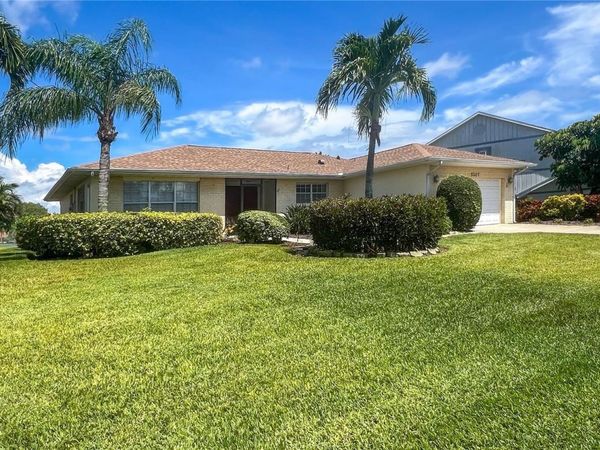 5207 88TH STREET W, BRADENTON, FL 34210