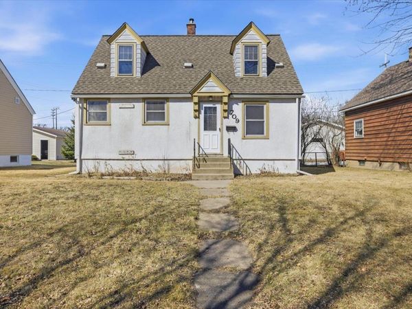 709 Michigan St, Hibbing, MN 55746