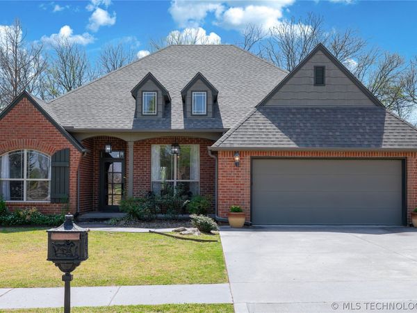 4808 E 142nd Place, Bixby, OK 74008