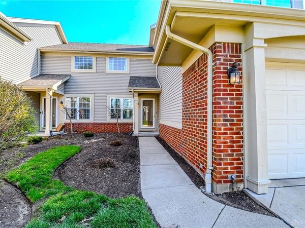 3915 E Summit Ridge Drive, Beavercreek, OH 45430