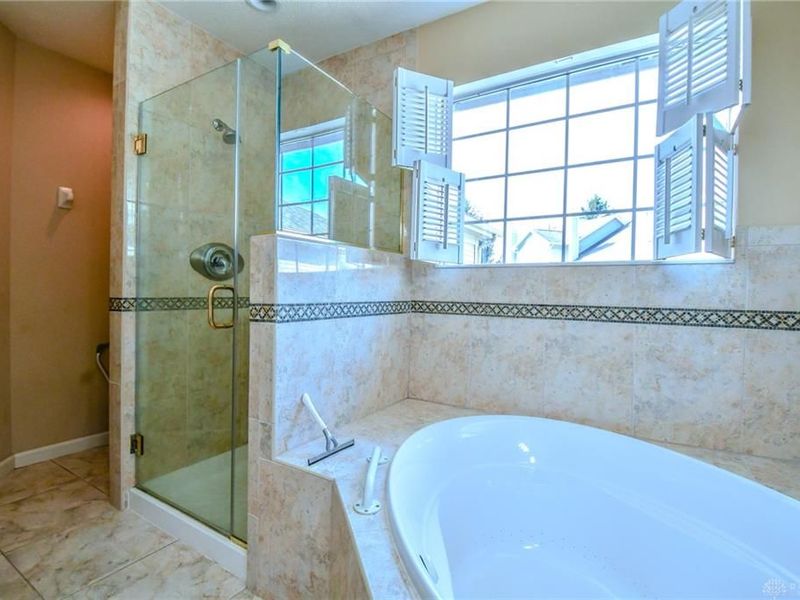 3915 E Summit Ridge Drive, Beavercreek, OH 45430 Photo 28