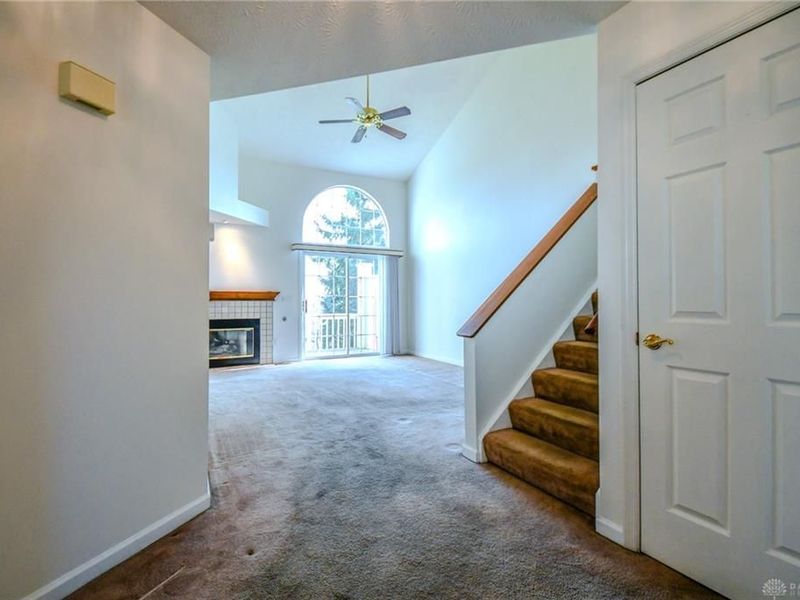 3915 E Summit Ridge Drive, Beavercreek, OH 45430 Photo 5