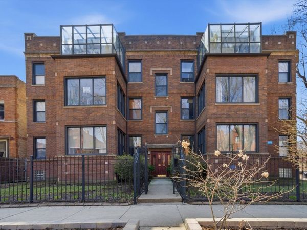2737 W Leland Avenue, Unit 1W, Chicago, IL 60625