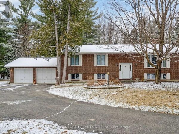 136 Grey Stone Drive, Ottawa, ON K0A1L0