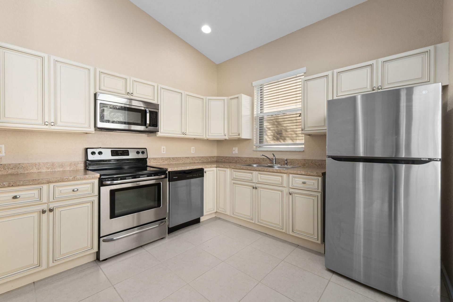 5627 Sunberry Circle, Fort Pierce, FL 34951 Photo