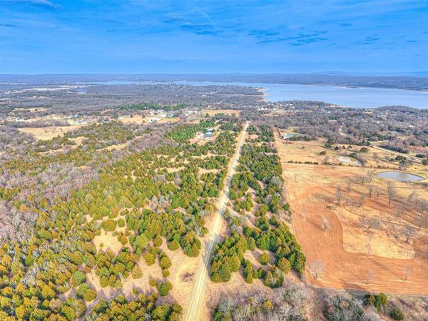 21 Emberlyn Lane, Eufaula, OK 74432